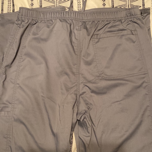 SOLD -Cherokee Workwear Stretch Scrub Pants 5 pair - Picture 3 of 3